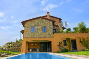Villa Privata con Piscina a Riparbella